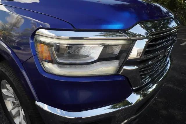 2019 Ram 1500 Laramie Crew Cab 4x4 64 Box