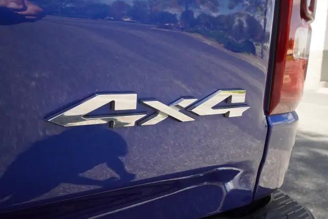 2019 Ram 1500 Laramie Crew Cab 4x4 64 Box