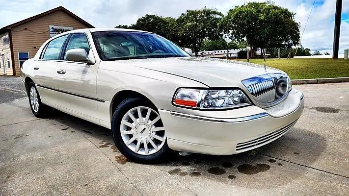 2006 Lincoln Town Car Signature for sale in Loganville, GA