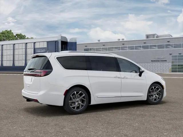 2027 Chrysler Pacifica Pinnacle AWD