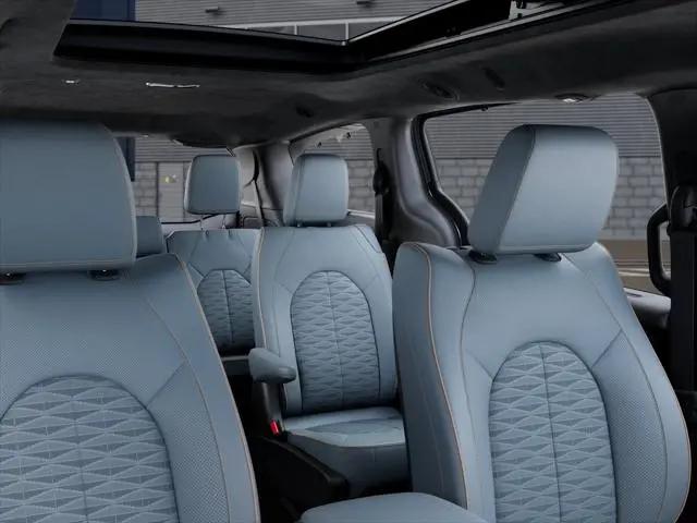 2027 Chrysler Pacifica Pinnacle AWD