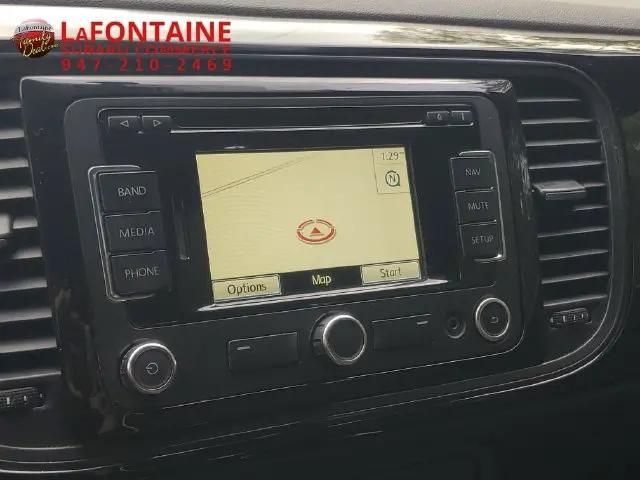2013 Volkswagen Beetle 2.5L Entry