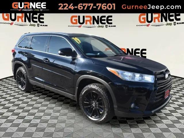 2019 Toyota Highlander XLE for sale in Gurnee, IL