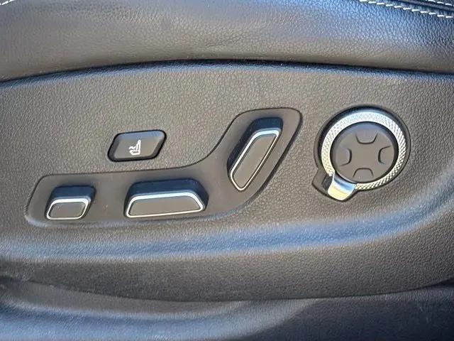 2023 Genesis GV70 2.5T AWD