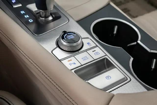 2026 Genesis G70 2.5T AWD Prestige