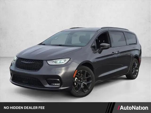 2021 Chrysler Pacifica Touring for sale in Gilbert, AZ