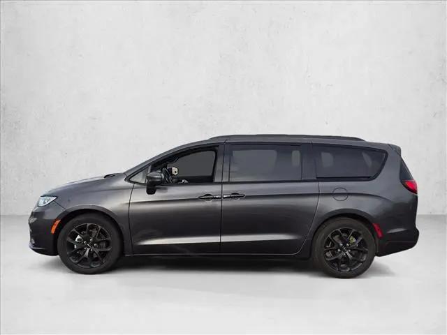 2021 Chrysler Pacifica Touring