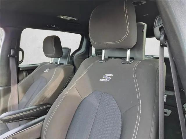 2021 Chrysler Pacifica Touring