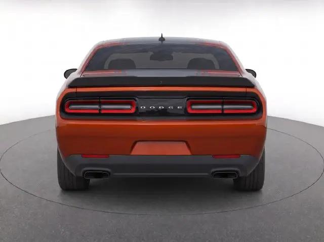 2016 Dodge Challenger R/T Shaker