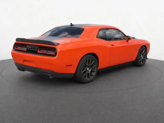 2016 Dodge Challenger R/T Shaker