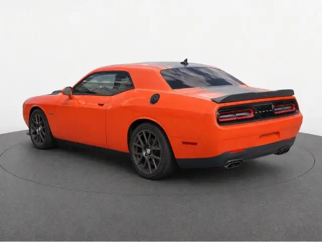 2016 Dodge Challenger R/T Shaker
