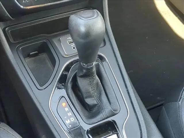 2019 Jeep Cherokee Limited FWD
