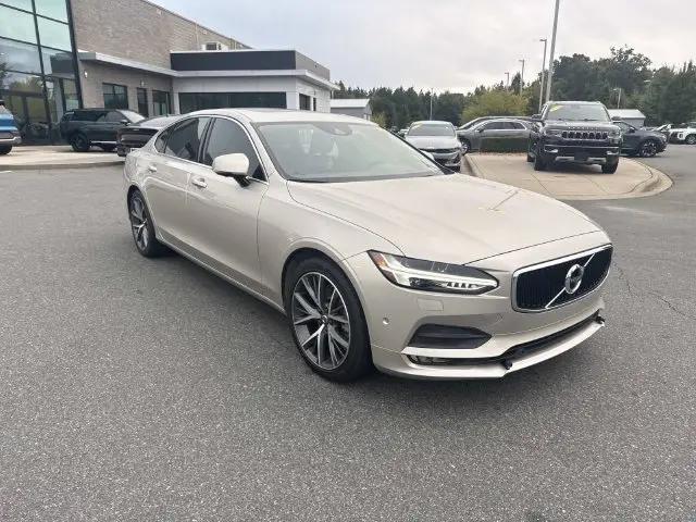 2018 Volvo S90 T5 Momentum