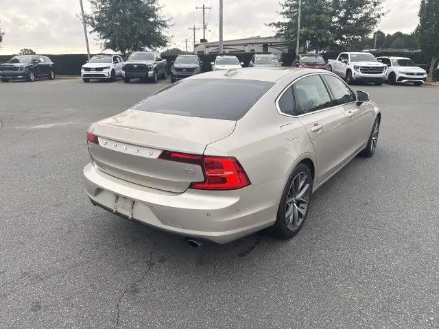 2018 Volvo S90 T5 Momentum