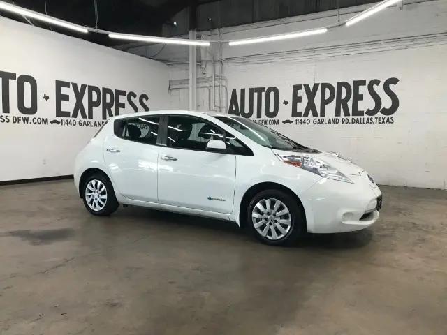 2015 Nissan LEAF S for sale in Dallas, TX