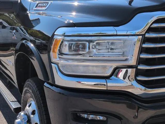 2023 Ram 3500 Limited Longhorn Crew Cab 4x4 8 Box