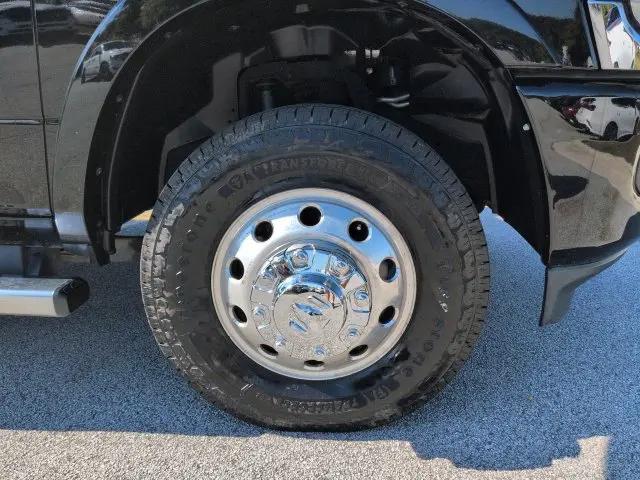 2023 Ram 3500 Limited Longhorn Crew Cab 4x4 8 Box