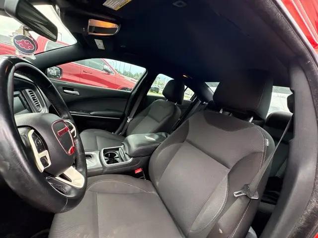 2017 Dodge Charger SE RWD