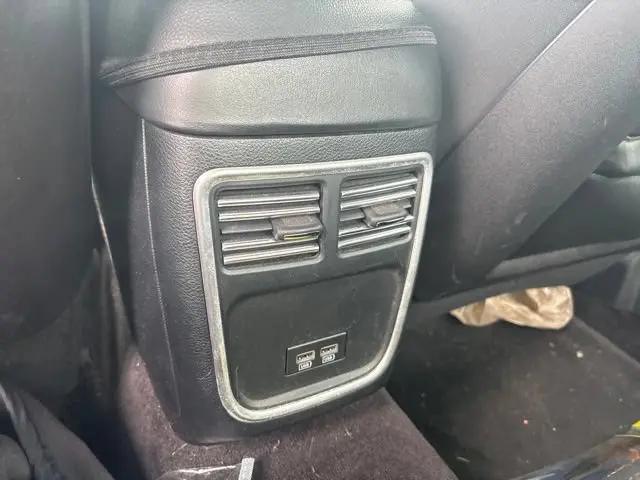 2017 Dodge Charger SE RWD