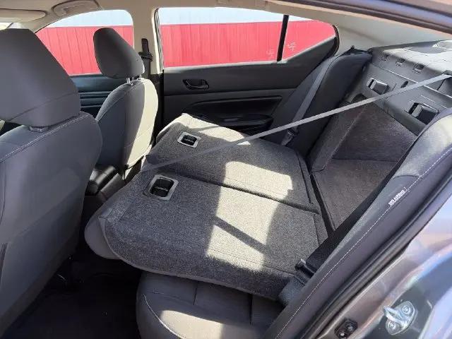 2025 Nissan Altima SV FWD
