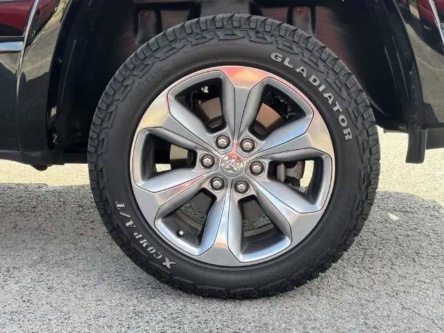 2022 Ram 1500 Limited Crew Cab 4x4 57 Box