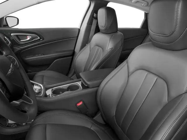 2017 Chrysler 200 Touring