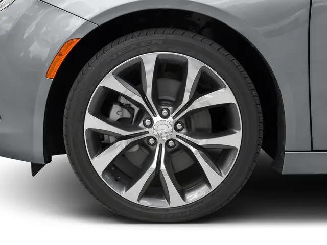 2017 Chrysler 200 Touring