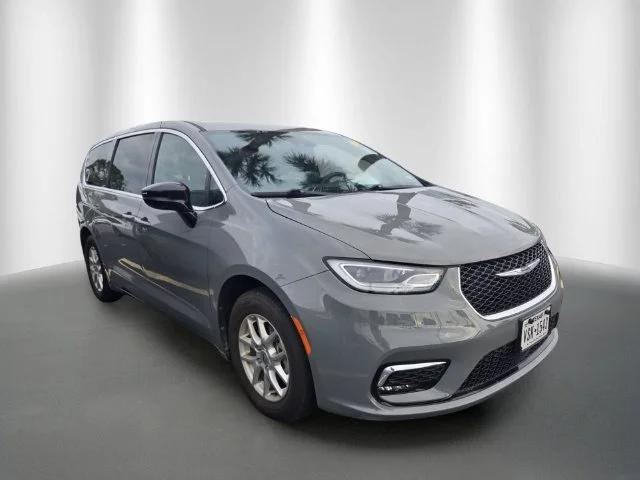 2025 Chrysler Pacifica Select for sale in New Port Richey, FL