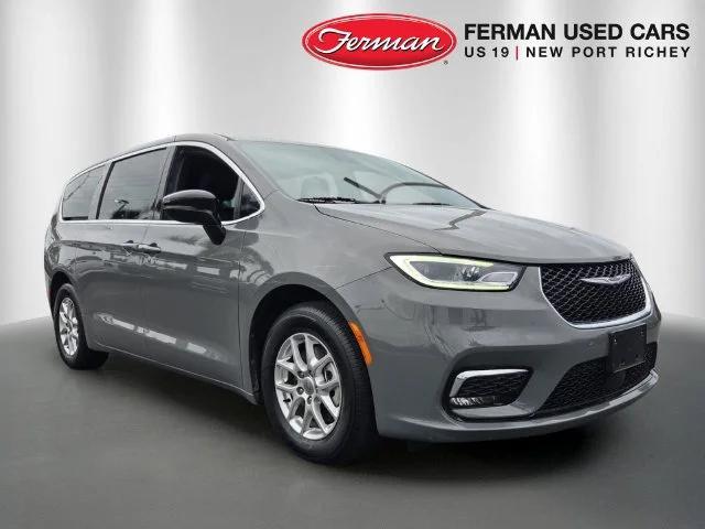 2025 Chrysler Pacifica Select for sale in New Port Richey, FL
