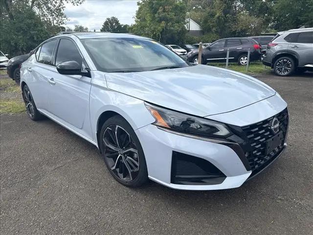 2023 Nissan Altima SR FWD for sale in Fairless Hills, PA