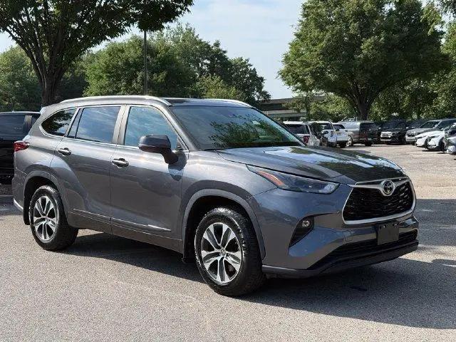 2023 Toyota Highlander XLE for sale in Berlin, CT
