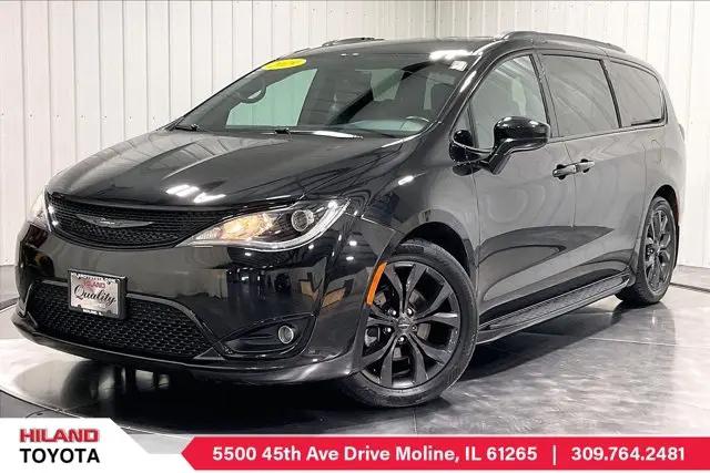 2019 Chrysler Pacifica Touring L Plus for sale in Moline, IL