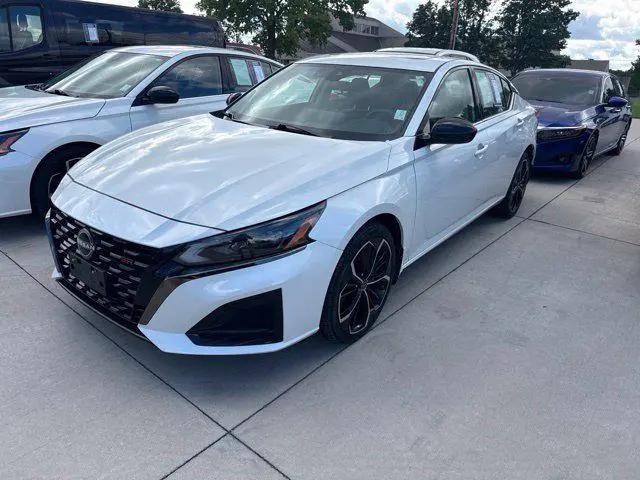 2023 Nissan Altima SR Intelligent AWD for sale in Leavenworth, KS