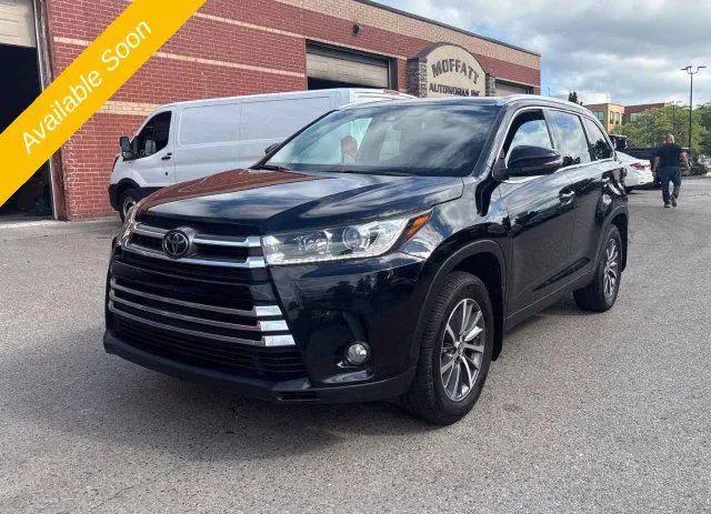 2019 Toyota Highlander XLE for sale in Michigan Center, MI