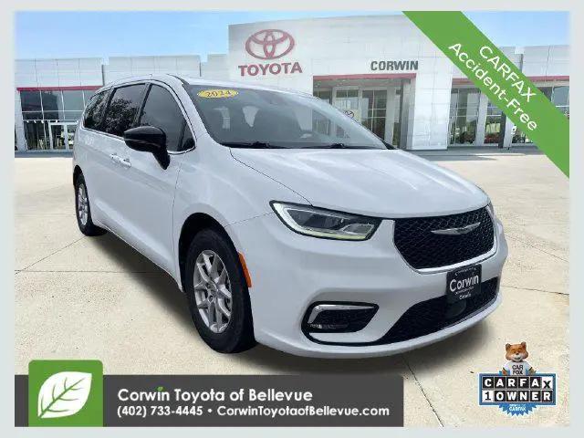 2024 Chrysler Pacifica Touring L for sale in Bellevue, NE