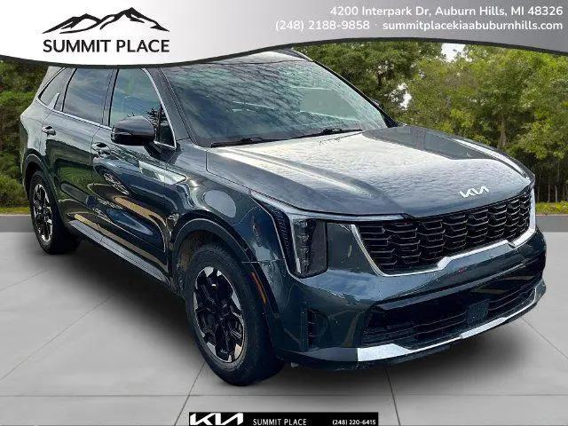 2024 Kia Sorento S for sale in Auburn Hills, MI