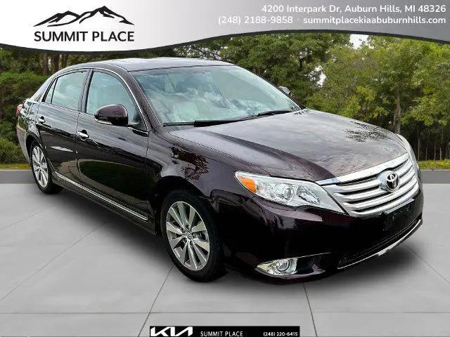2011 Toyota Avalon Limited for sale in Auburn Hills, MI