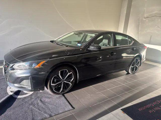2023 Nissan Altima SR FWD for sale in Houston, TX