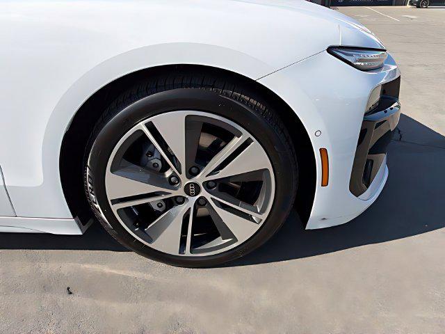 2025 Audi A6 e-tron Prestige
