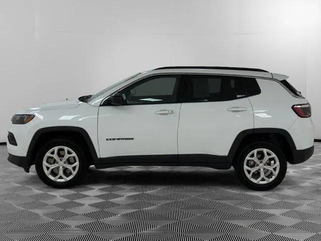 2024 Jeep Compass Latitude 4x4 for sale in Urbandale, IA