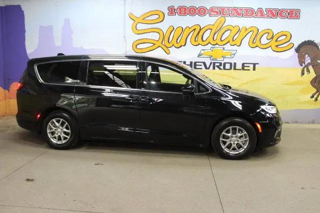 2026 Chrysler Pacifica Select for sale in Grand Ledge, MI