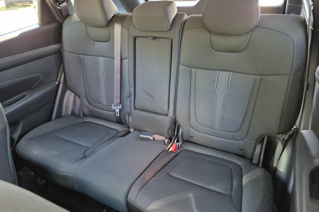 New 2026 Silver HYUNDAI SEL Plus FWD image 15