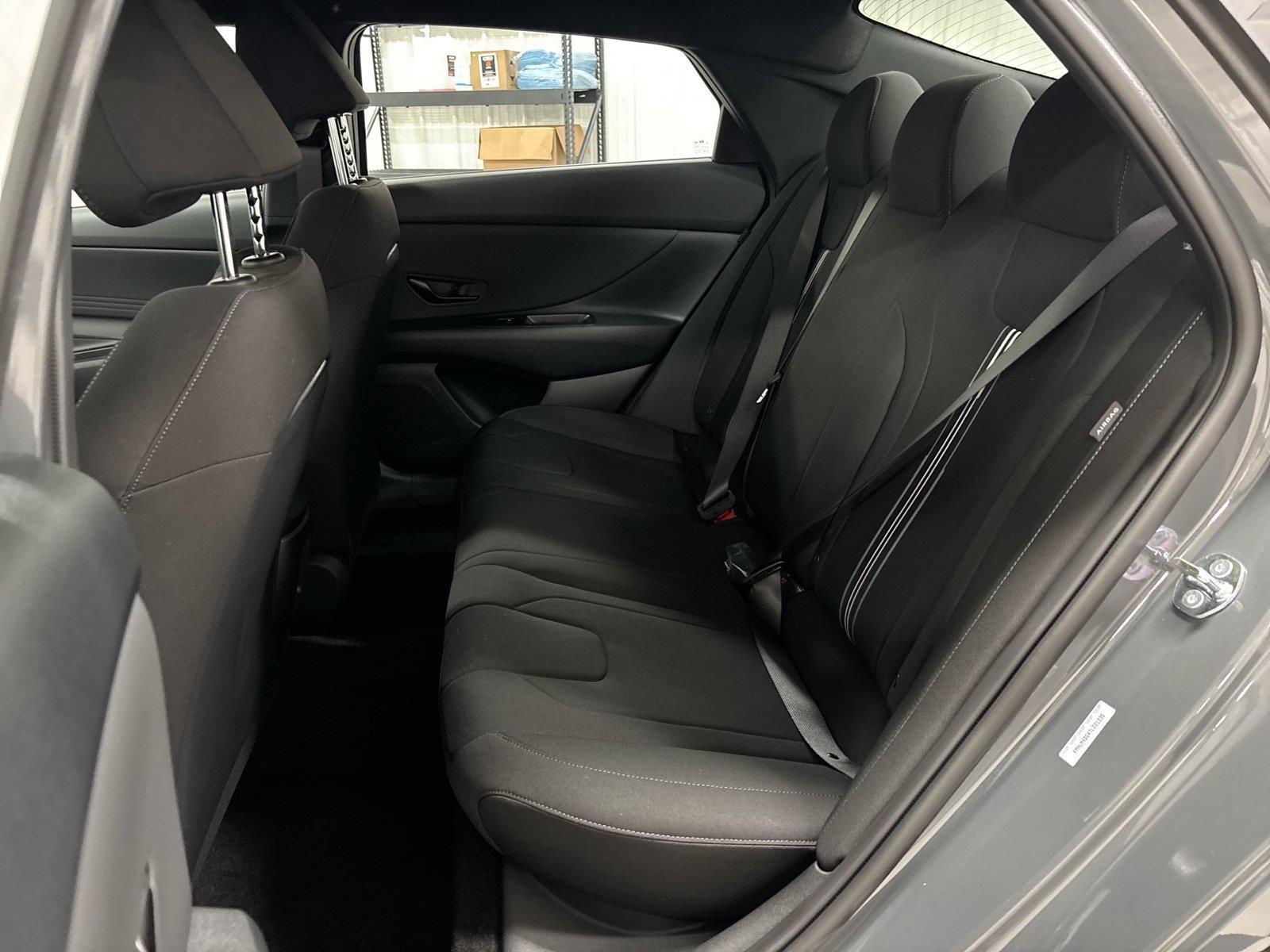 2026 Hyundai Elantra SEL Sport - Photo 11
