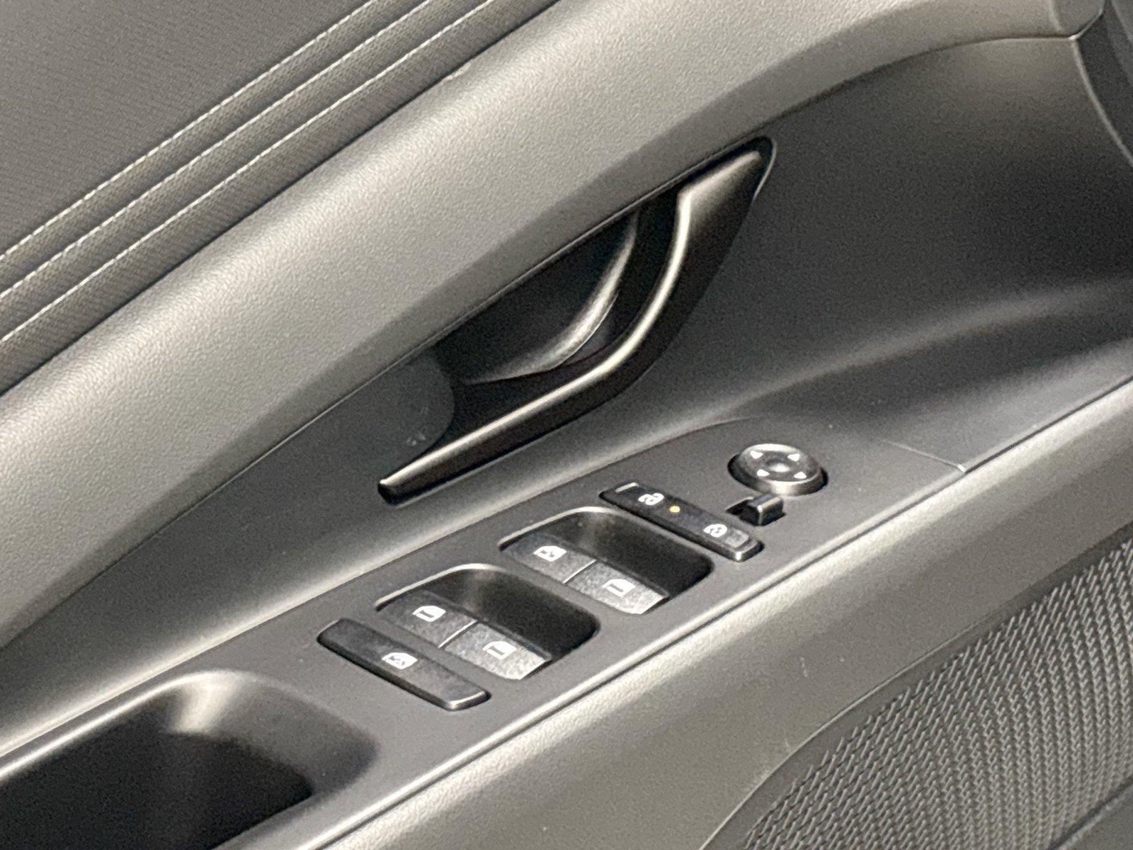 2026 Hyundai Elantra SEL Sport - Photo 20
