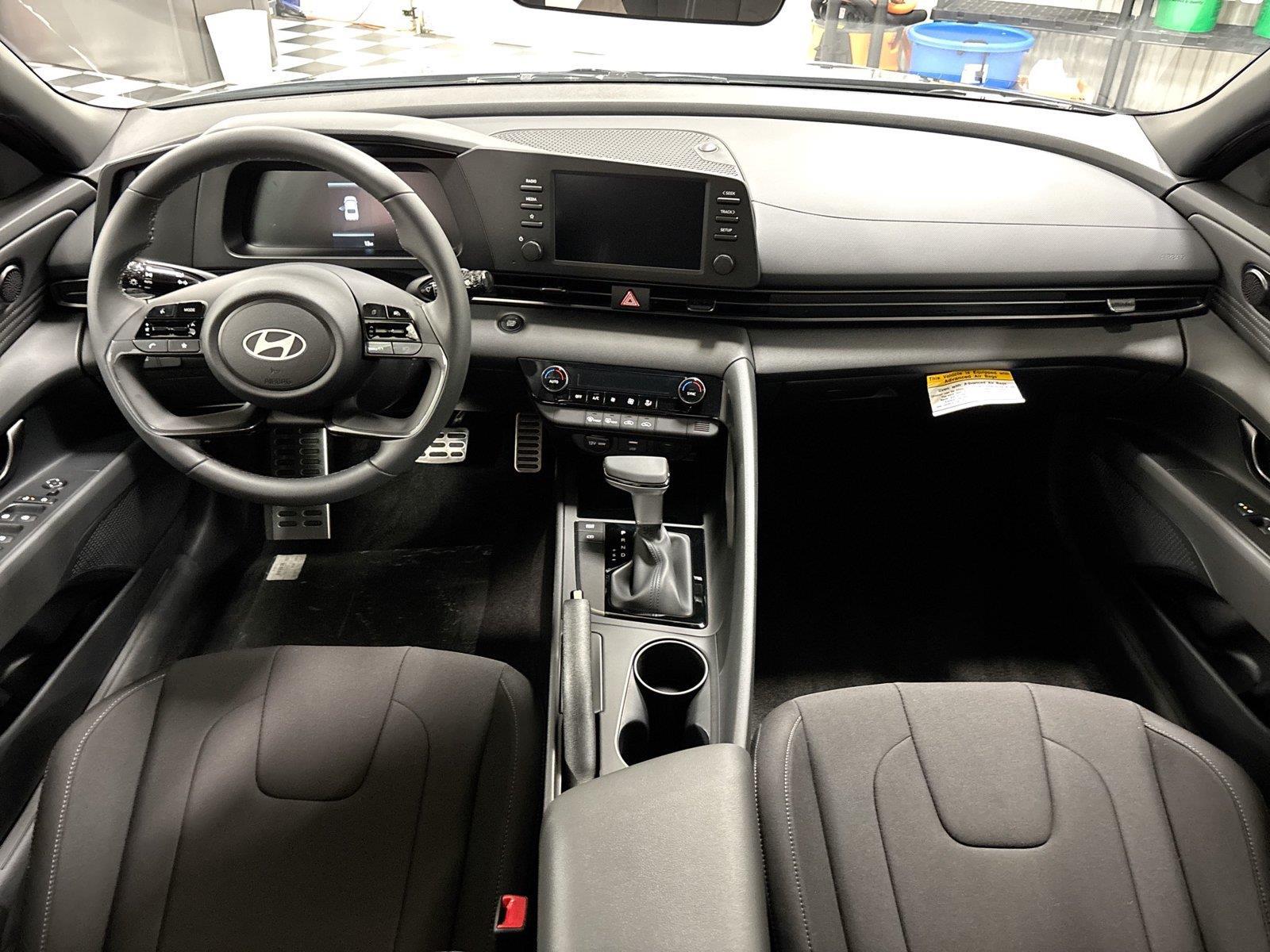 2026 Hyundai Elantra SEL Sport - Photo 30