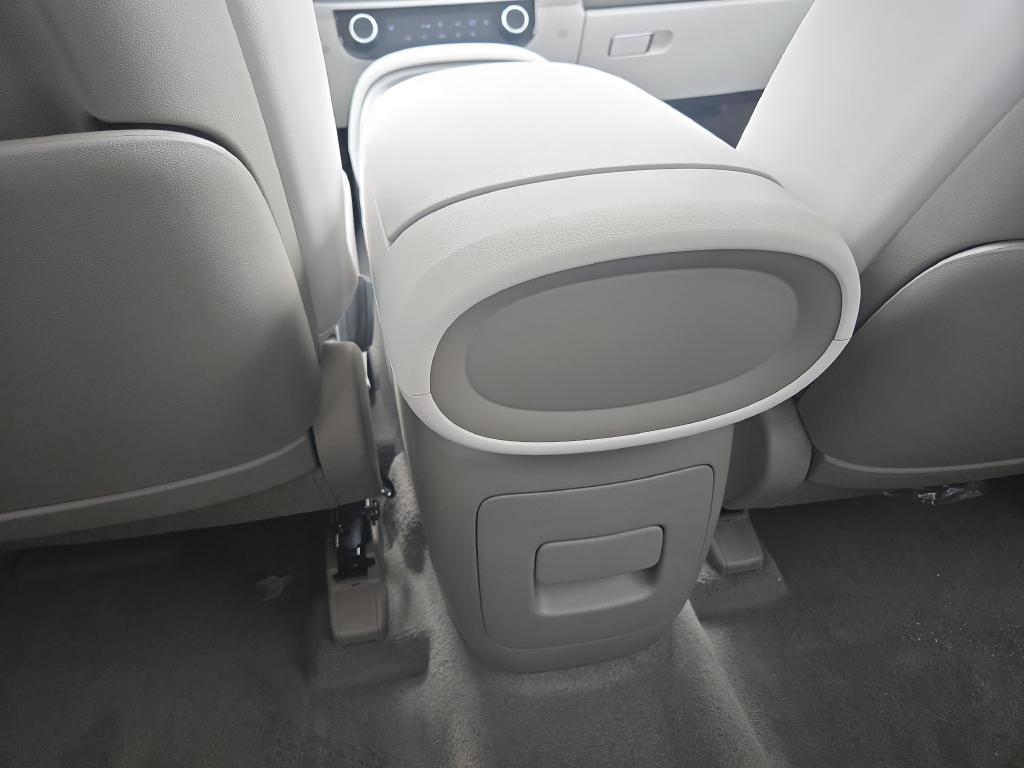 2026 Hyundai Palisade SEL - Photo 14