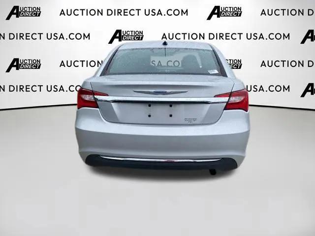 2012 Chrysler 200 Touring