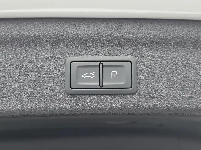 2021 Audi Q3 Premium Plus 45 TFSI S line quattro Tiptronic