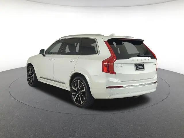 2024 Volvo XC90 B6 Ultimate Bright Theme 6-Seater
