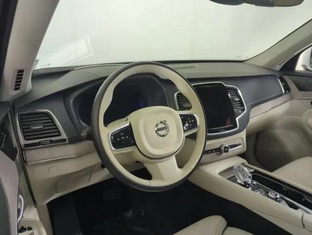2024 Volvo XC90 B6 Ultimate Bright Theme 6-Seater
